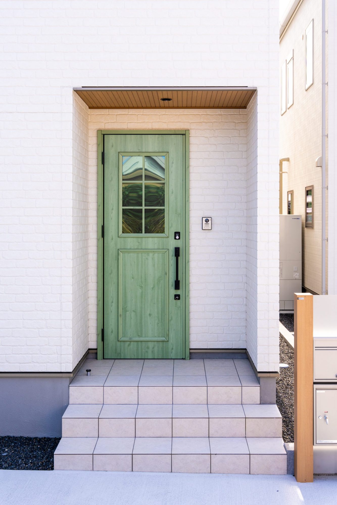 使い方自由、リビング横最適個室のある家 - CORRECT HOUSE（コレクト