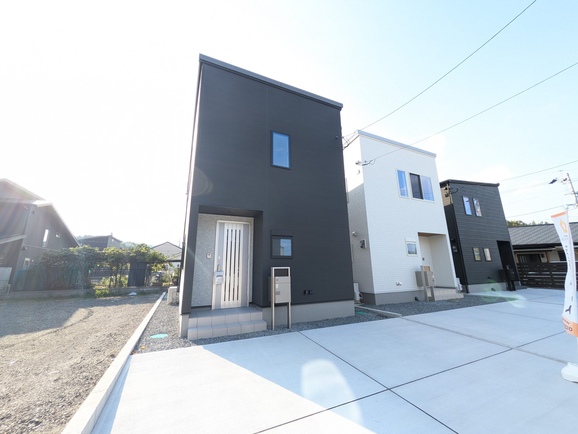 2鹿児島市西谷山3丁目　新規建売計画　物件名【慈眼寺-03】リビング側大容量収納のあるお家