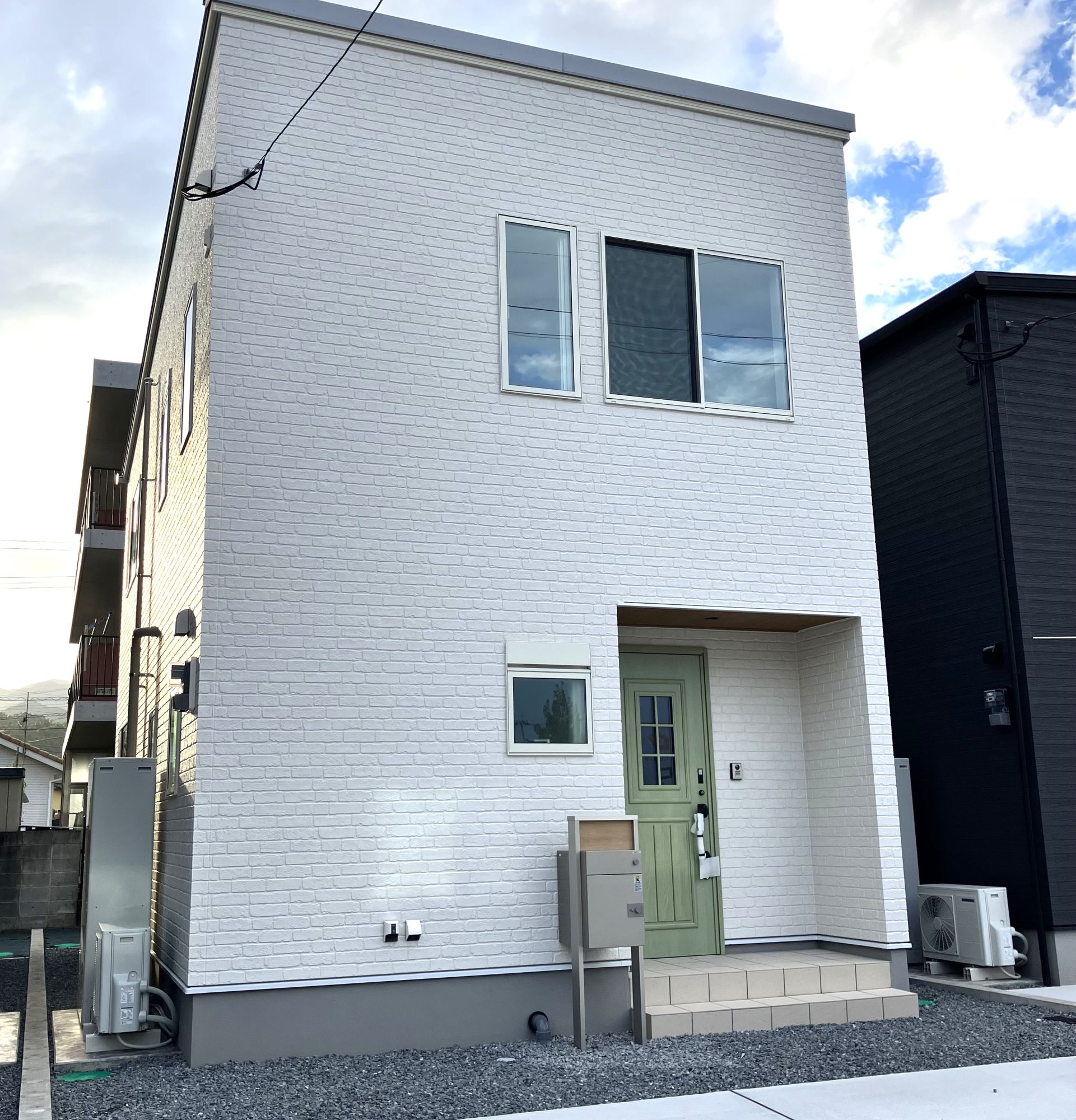 2鹿児島市西谷山3丁目　新規建売計画　物件名【慈眼寺-02】広々主寝室と充実収納のあるお家